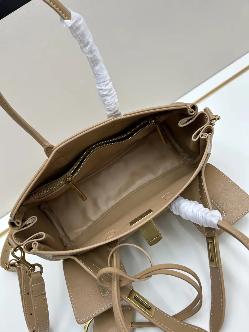 Balenciaga Beige Leather Handbag 804816 - Image 7