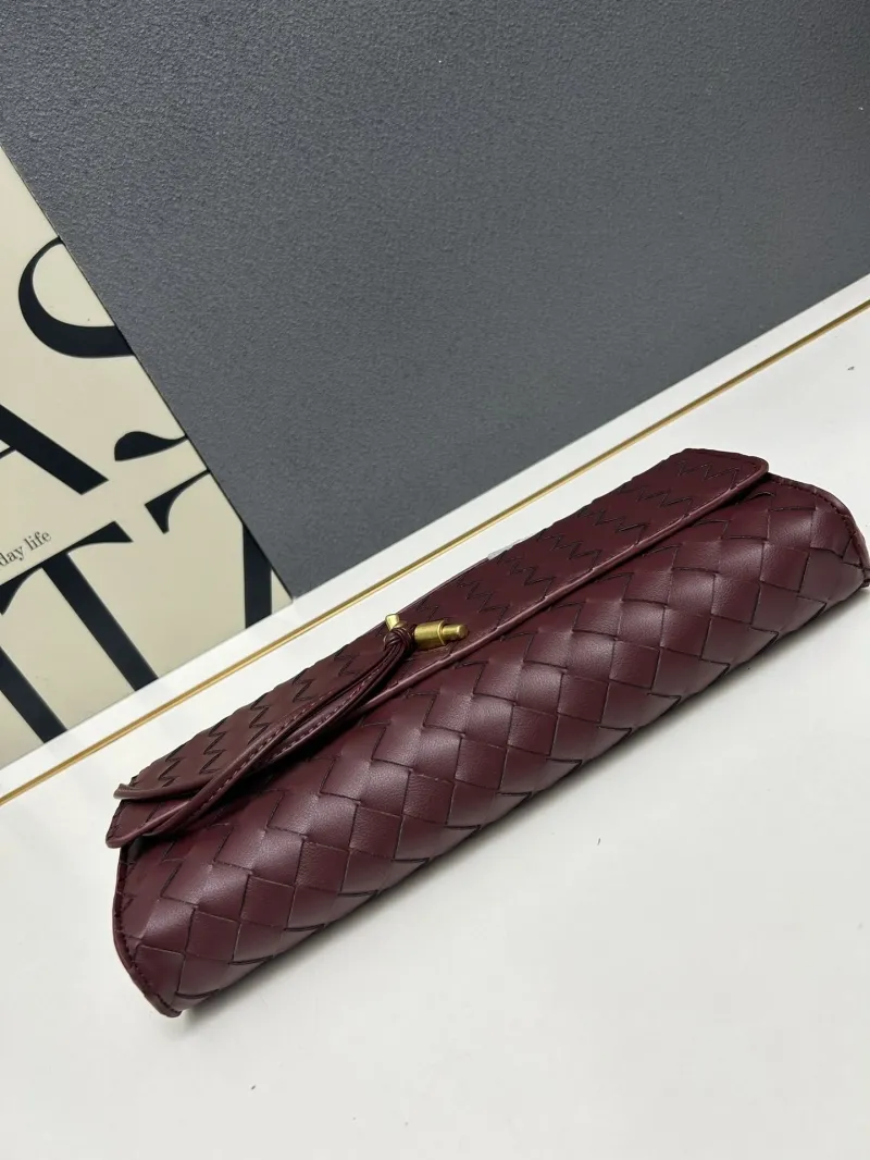 BV Burgundy Long Woven Clutch Handbag S06335-1 - Image 4