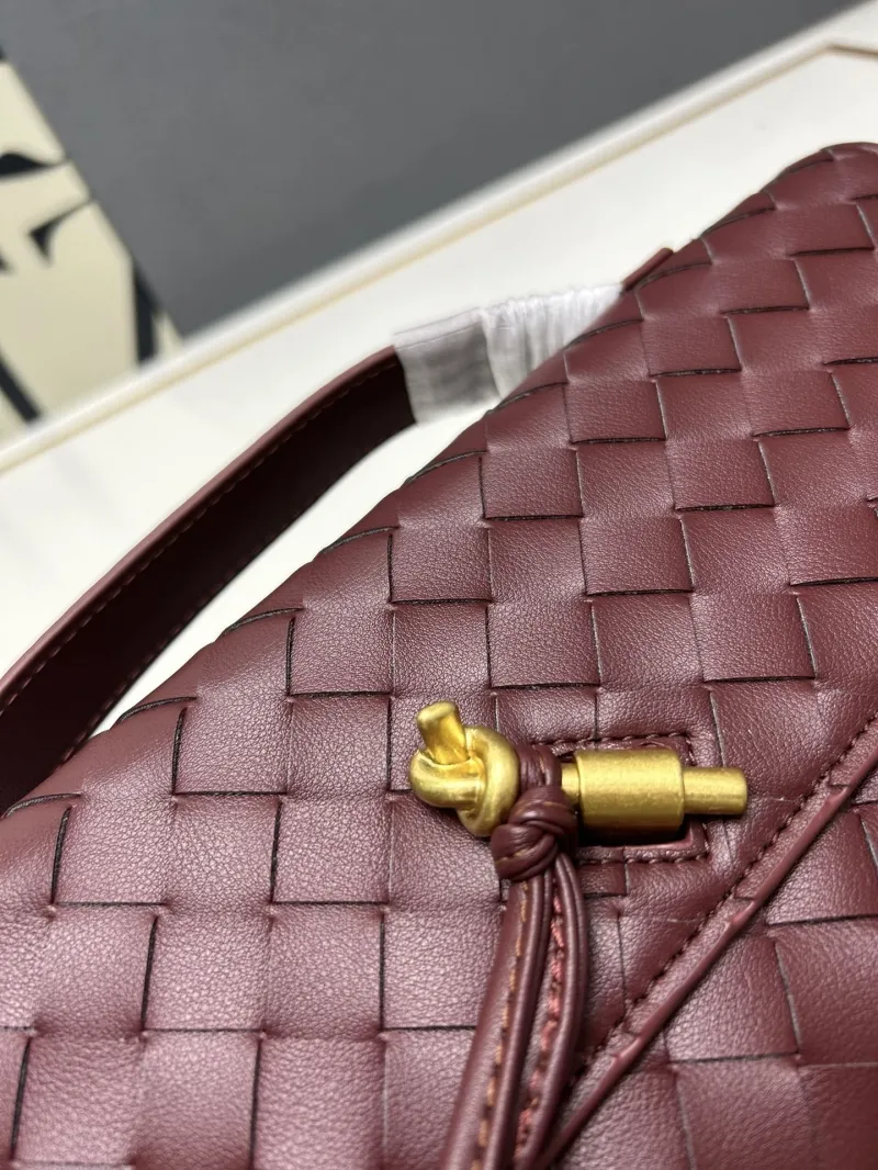 BV Burgundy Long Woven Clutch Handbag S06335-1 - Image 5