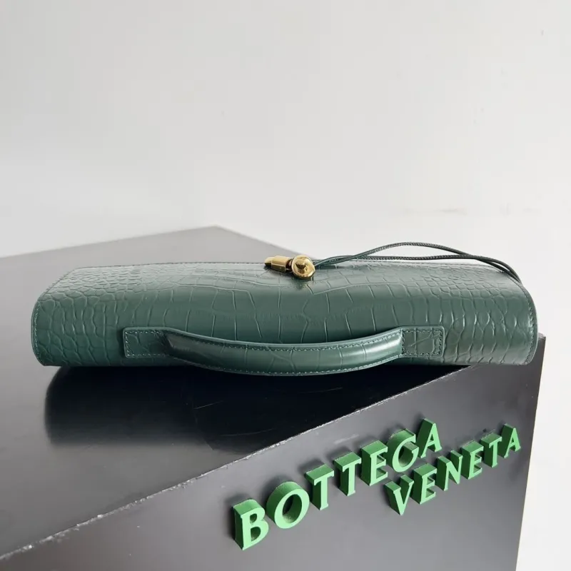 Bottega Veneta Green Croc Embossed Clutch Bag BV Clutch-3 - Image 5