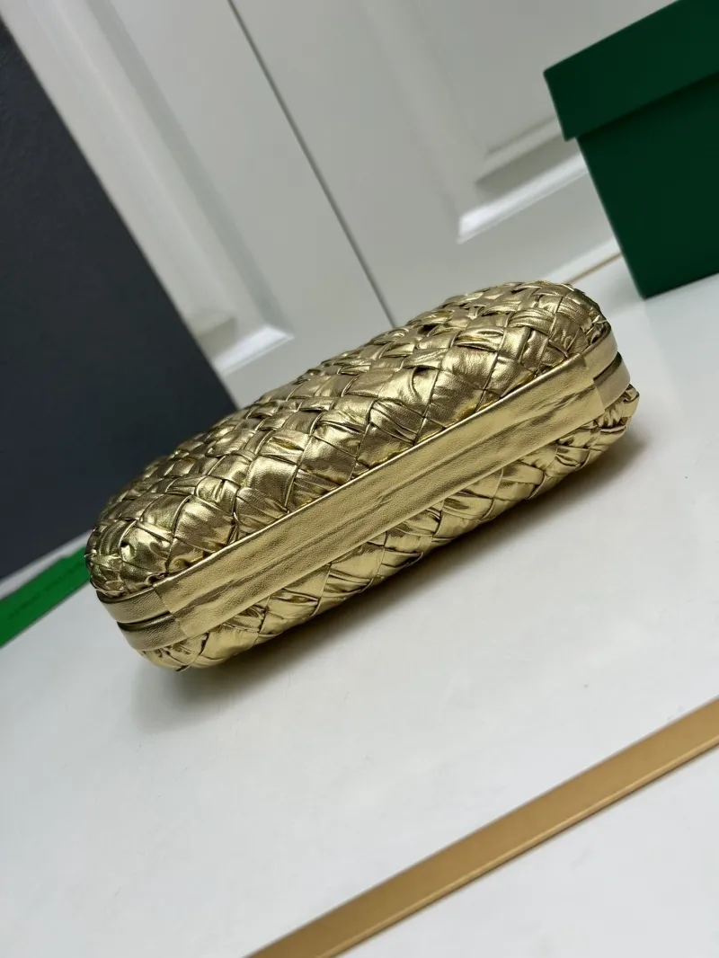 BV Clutch-12 - Image 6