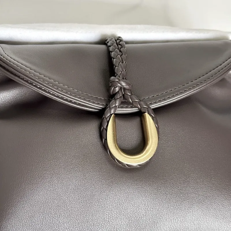 BV Clutch-19 - Image 6