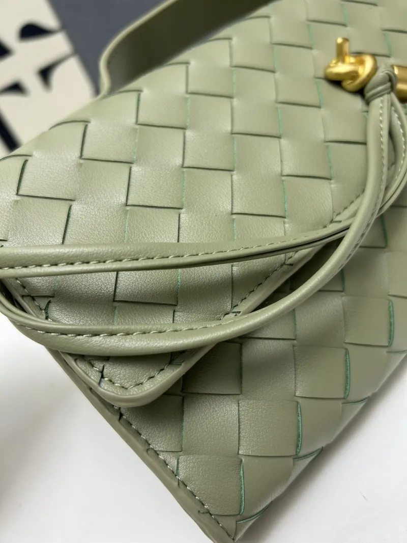 BV S06335-1 Light Green Long Clutch Bag - Image 6