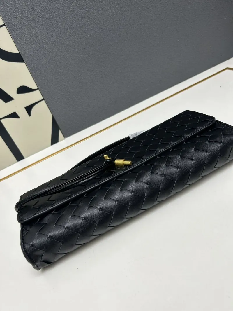 BV Black Woven Long Clutch Bag S06335-1 - Image 4