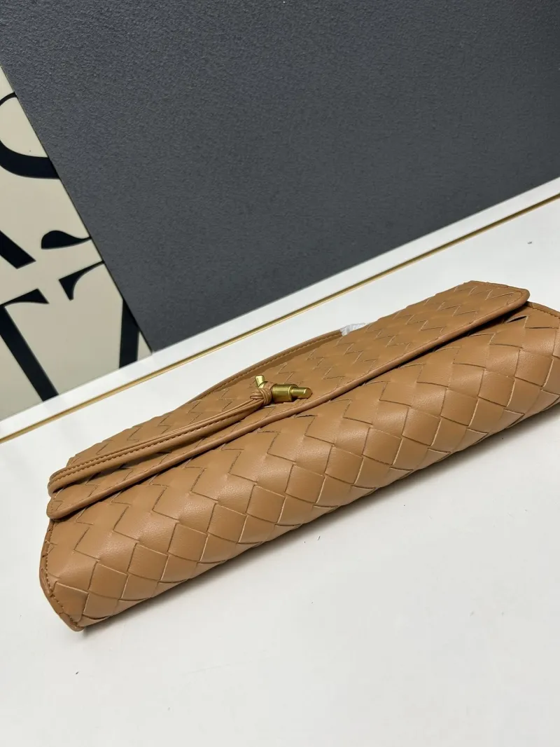 BV S06335-1 Tan Woven Long Clutch Bag - Image 4