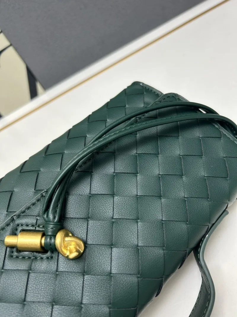 BV Clutch-25 - Image 7