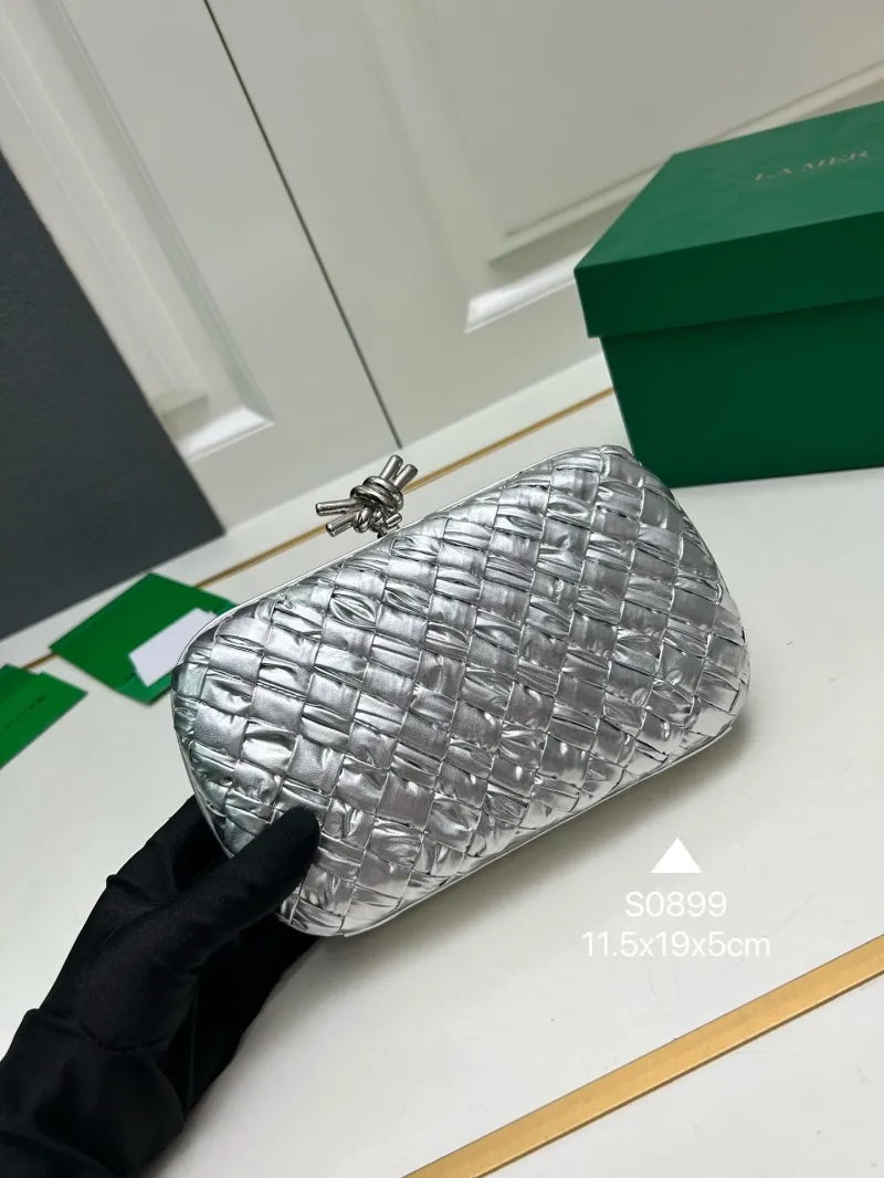 Alternative view of BV Clutch-33