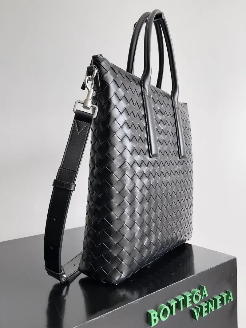 Alternative view of BV Briefcases-1