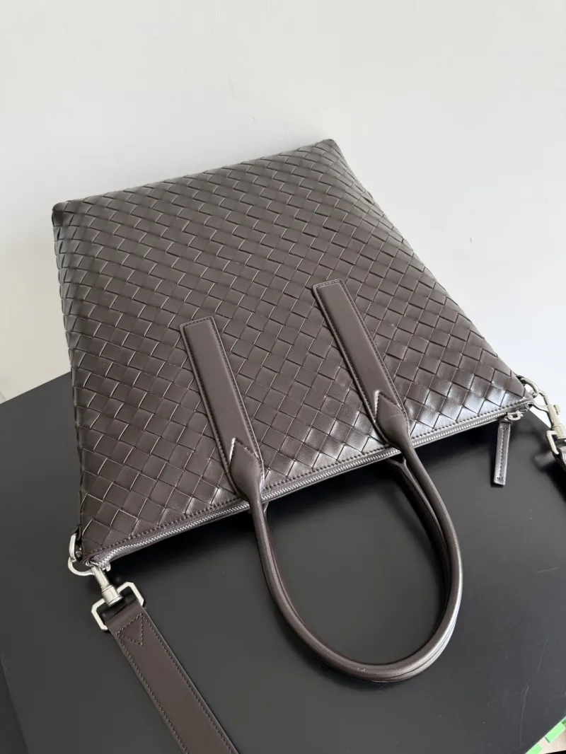 Bottega Veneta Brown Woven Leather Tote Bag - Image 8