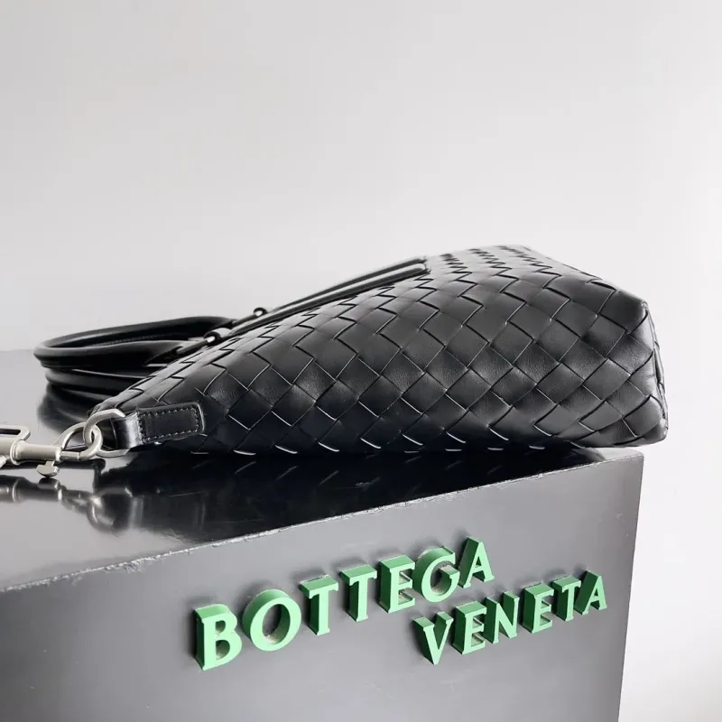 Alternative view of BV Briefcases-8