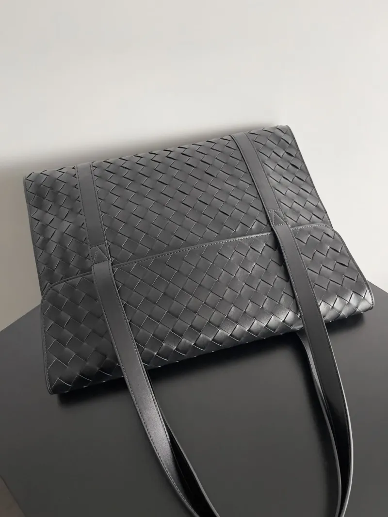 BV Briefcases-10 - Image 4