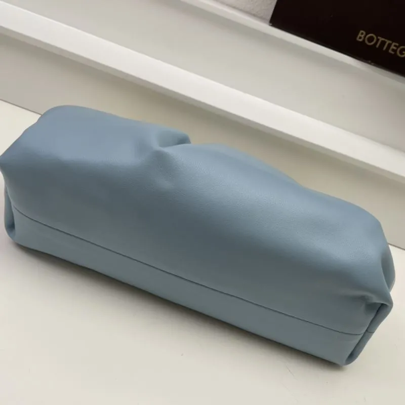 BV Cloud Bags-1 - Image 7