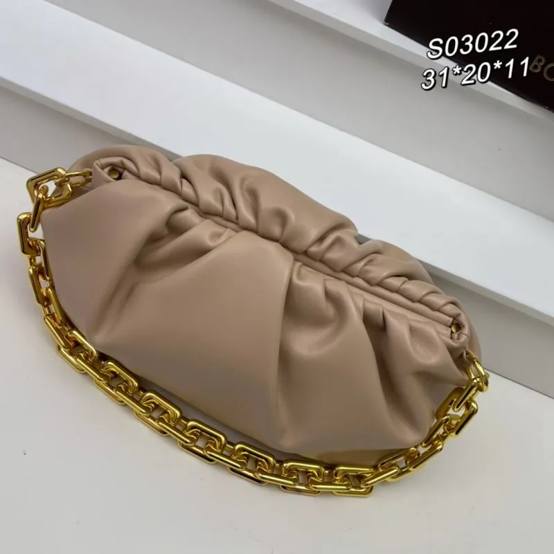 Alternative view of BV Cloud Bags-2