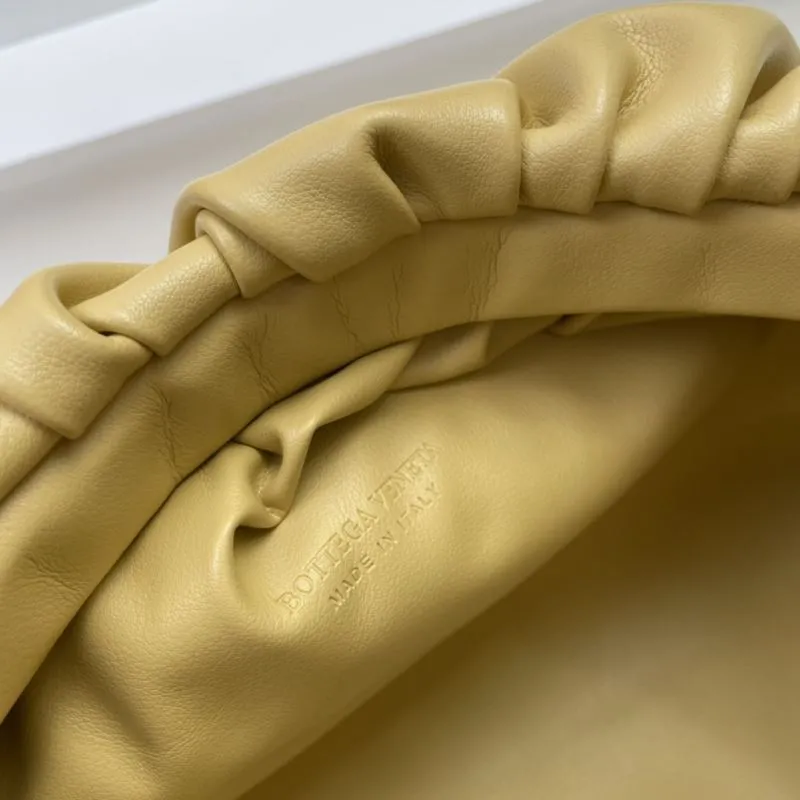 Bottega Veneta Yellow Chain Shoulder Bag S03022 - Image 9
