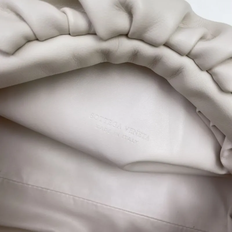 BV Cloud Bags-9 - Image 8