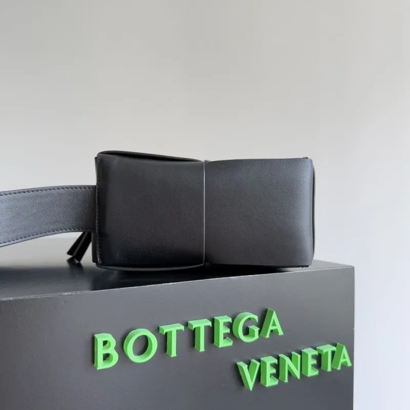 Alternative view of BV Satchel Bags-7