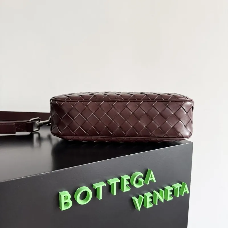Bottega Veneta Brown Intrecciato Crossbody Bag - Image 3
