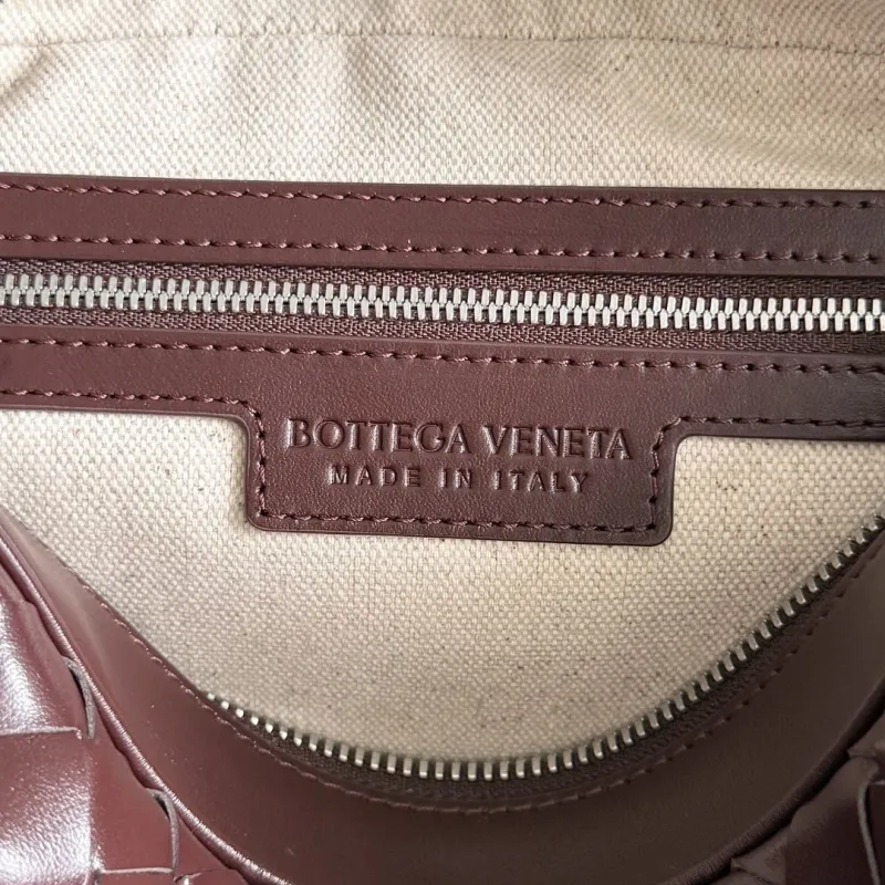 Bottega Veneta Brown Intrecciato Crossbody Bag - Image 6