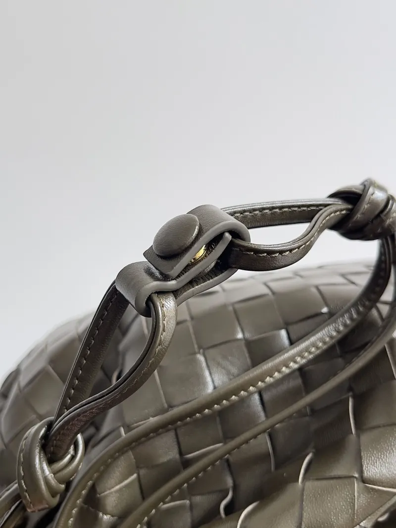 Bottega Veneta Intrecciato Leather Shoulder Satchel Bag Size 26 - Image 4