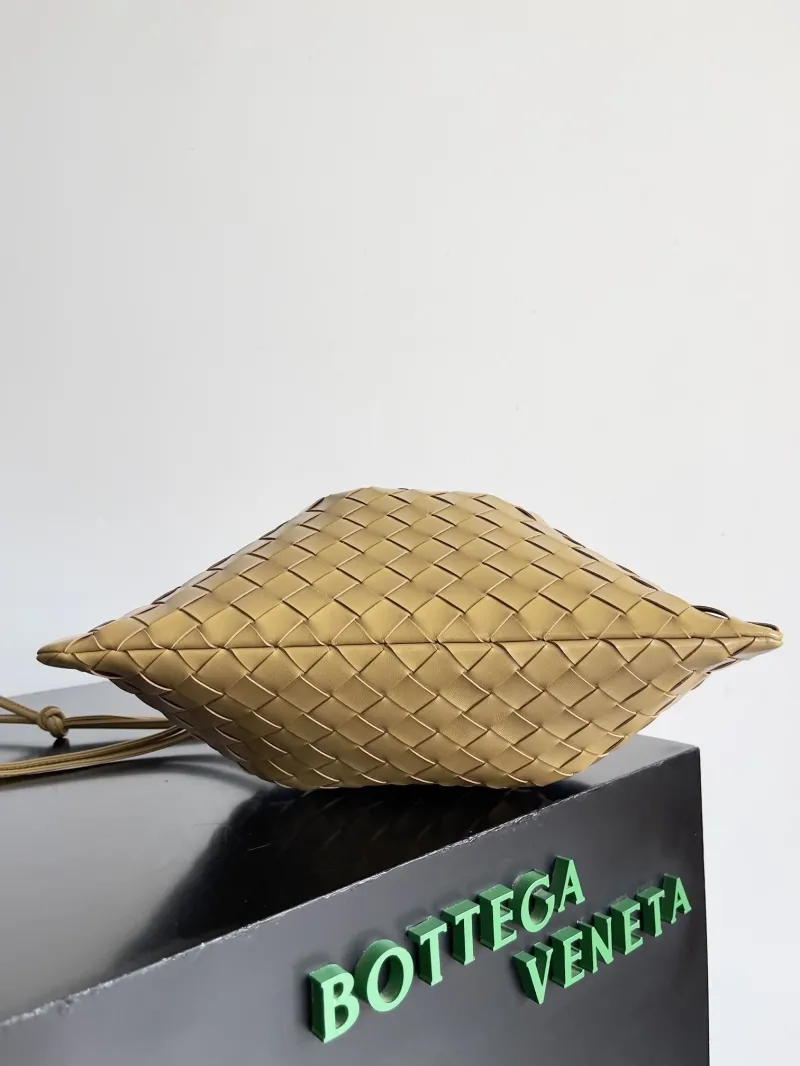 Bottega Veneta Tan Woven Satchel Bag Size 28 - Image 3