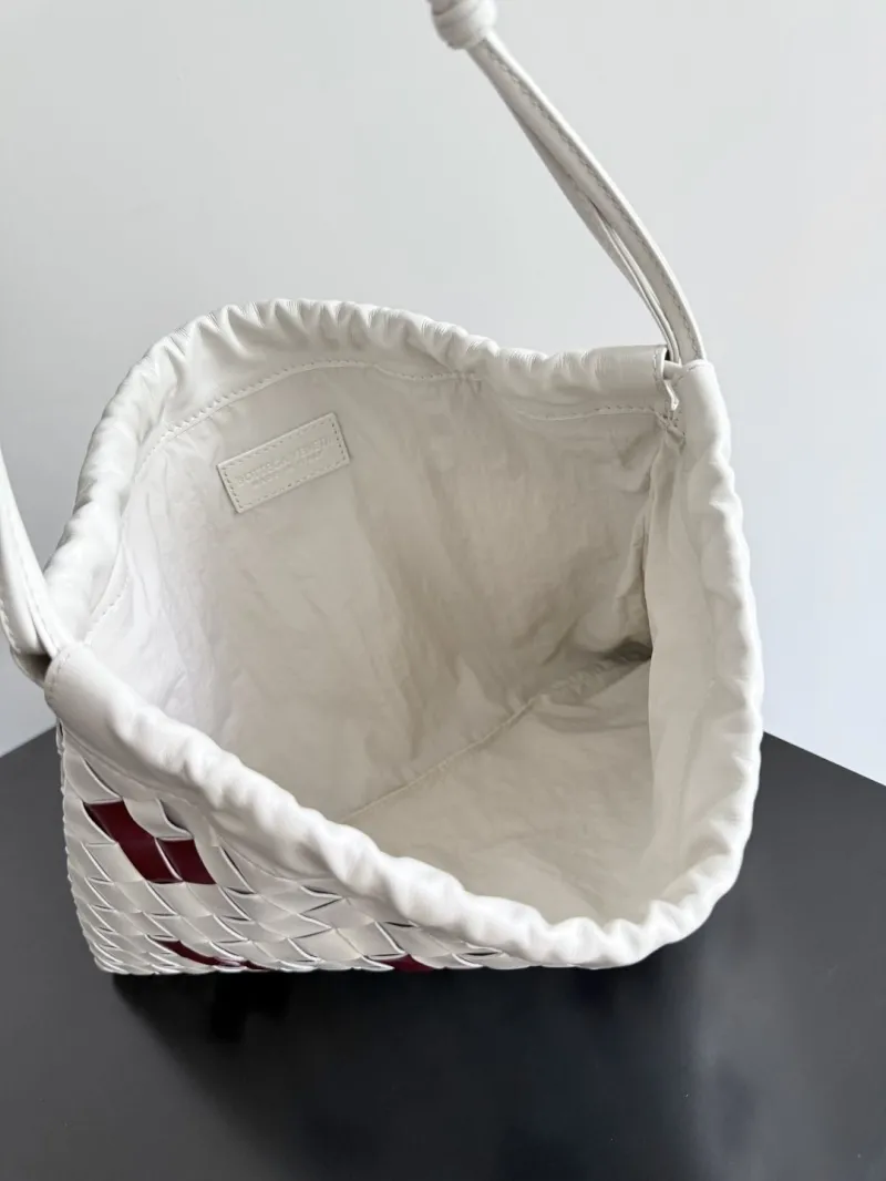 Bottega Veneta White Red Woven Satchel Bag - Image 9
