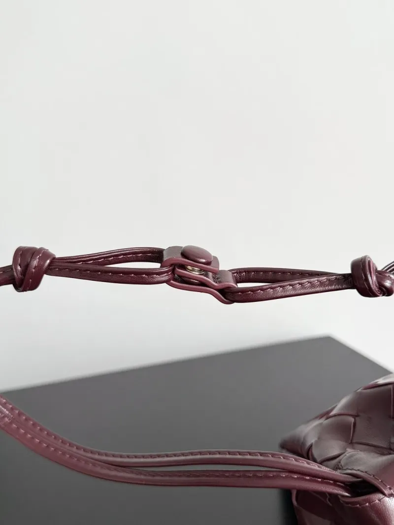 Bottega Veneta Burgundy Woven Leather Satchel Bag - Image 4