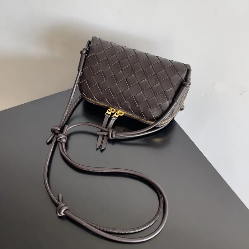 Bottega Veneta Brown Woven Leather Crossbody Bag - Image 6