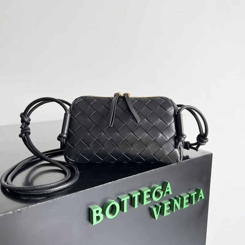 Bottega Veneta Black Woven Crossbody Bag 42