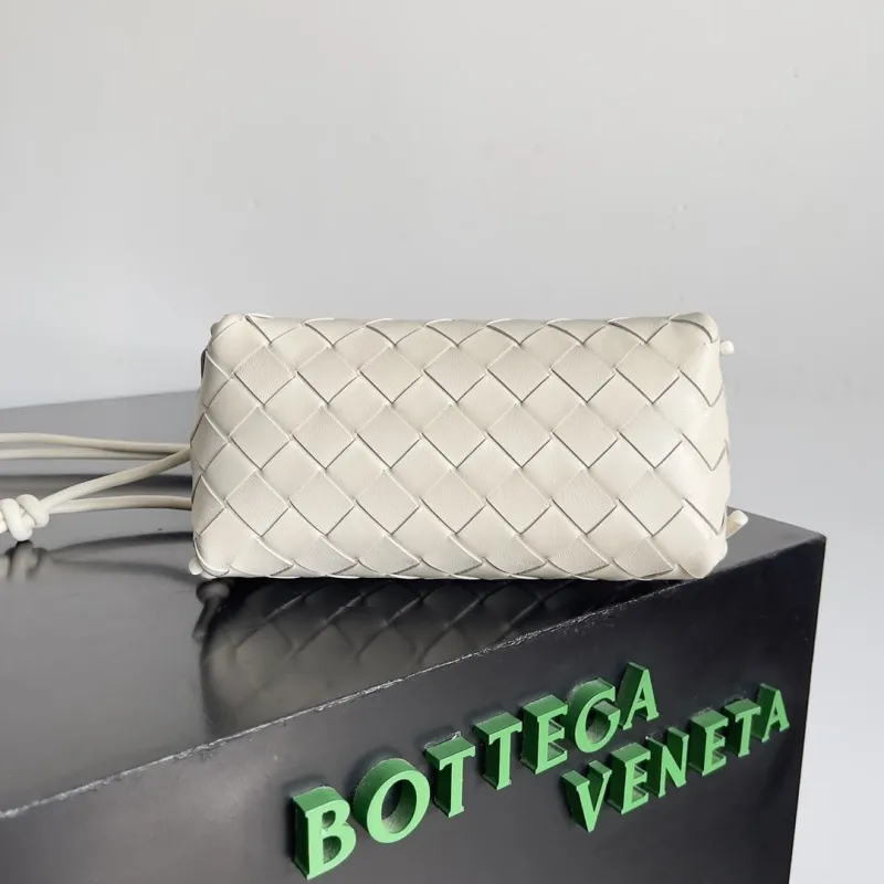 Bottega Veneta Off White Woven Crossbody Satchel Bag - Image 3