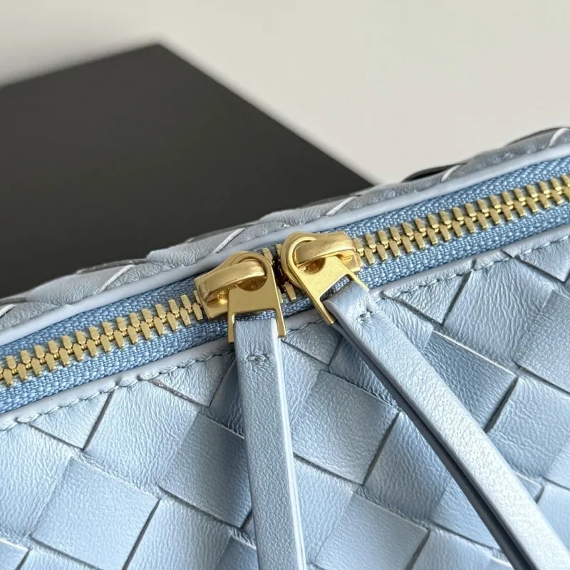 Bottega Veneta Light Blue Woven Crossbody Bag - Image 4