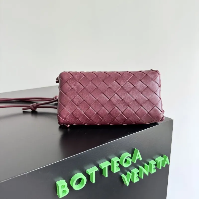 Bottega Veneta Burgundy Intrecciato Crossbody Bag - Image 4