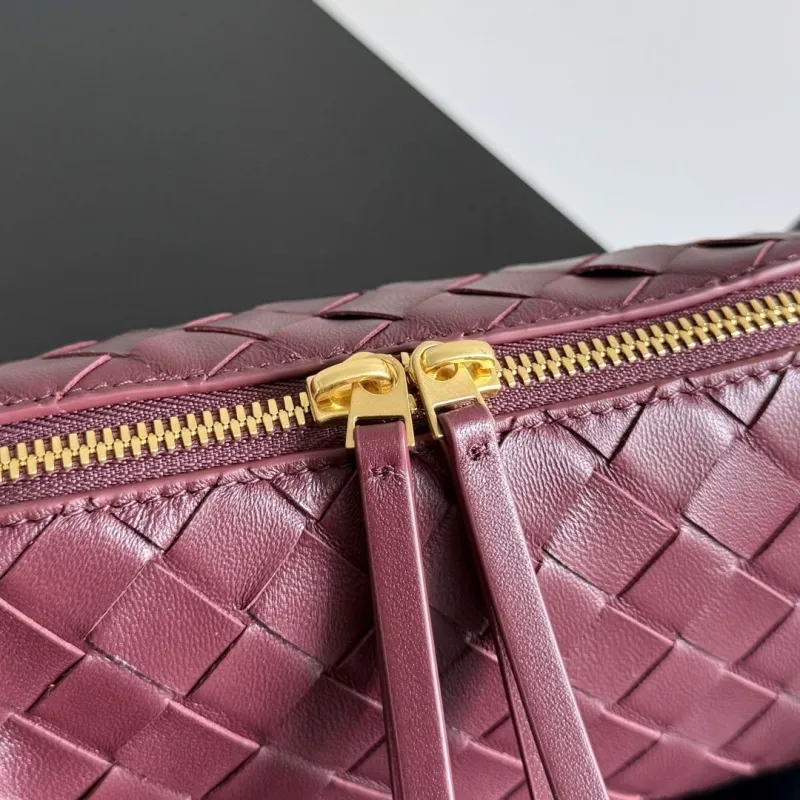 Bottega Veneta Burgundy Intrecciato Crossbody Bag - Image 5