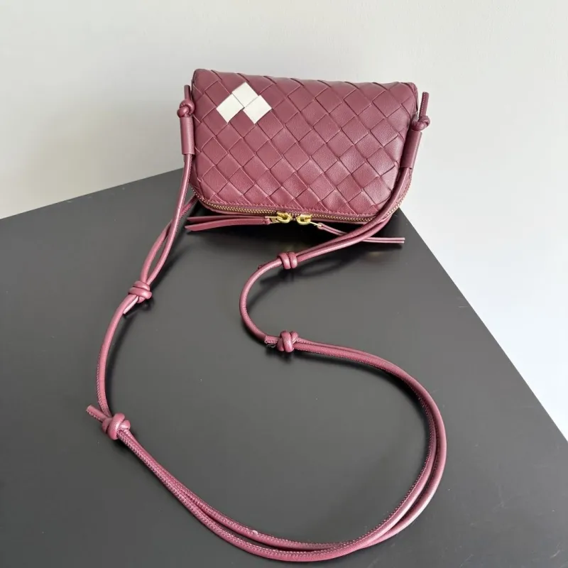 Bottega Veneta Burgundy Woven Crossbody Satchel Bag - Image 5