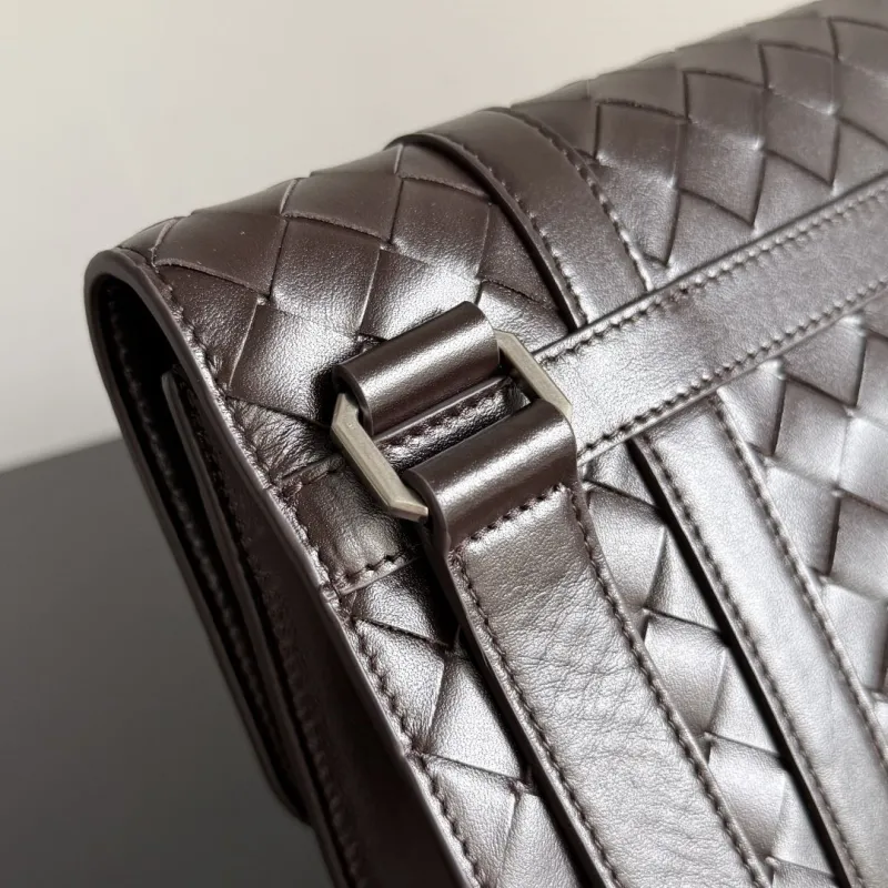 Bottega Veneta Brown Intrecciato Satchel Crossbody Bag - Image 5