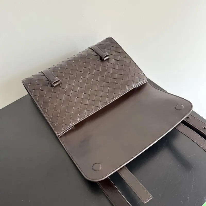 Bottega Veneta Brown Intrecciato Satchel Crossbody Bag - Image 6