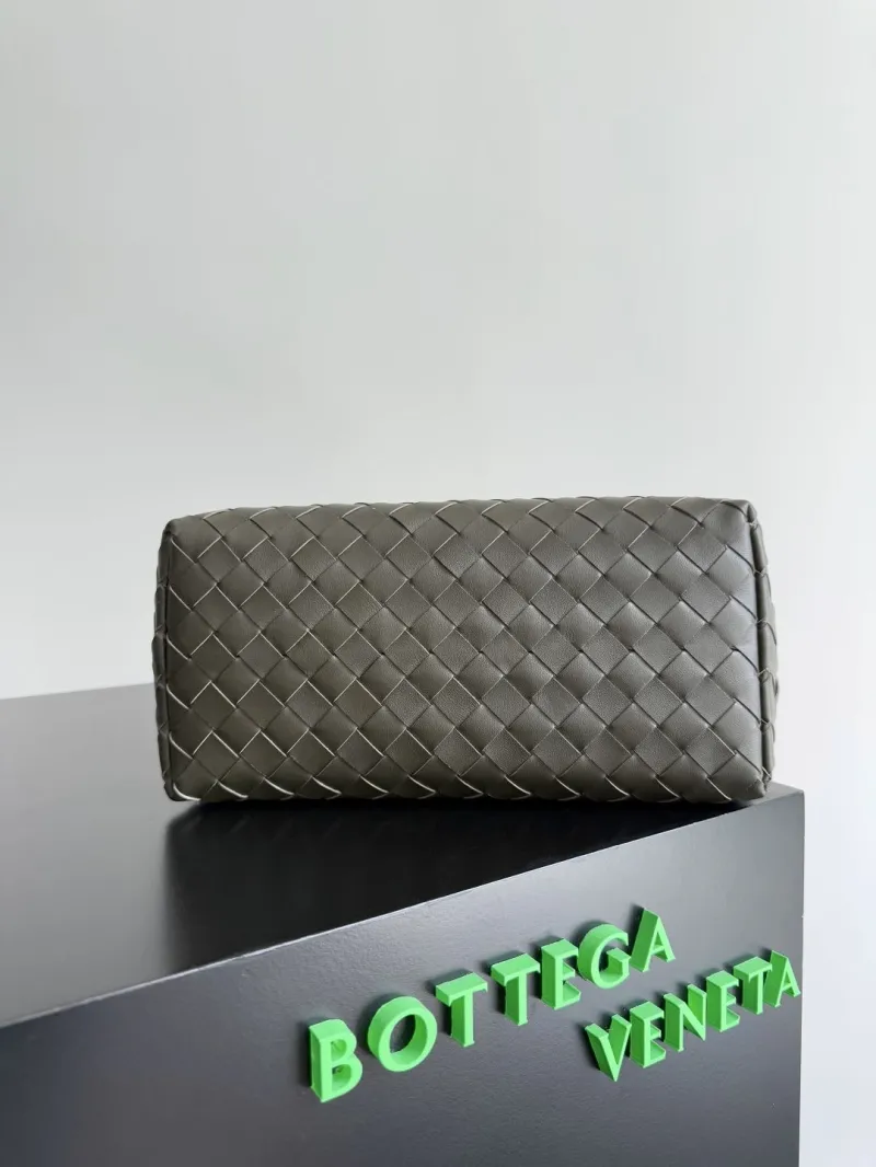Bottega Veneta Gray Woven Leather Crossbody Satchel Bag - Image 5