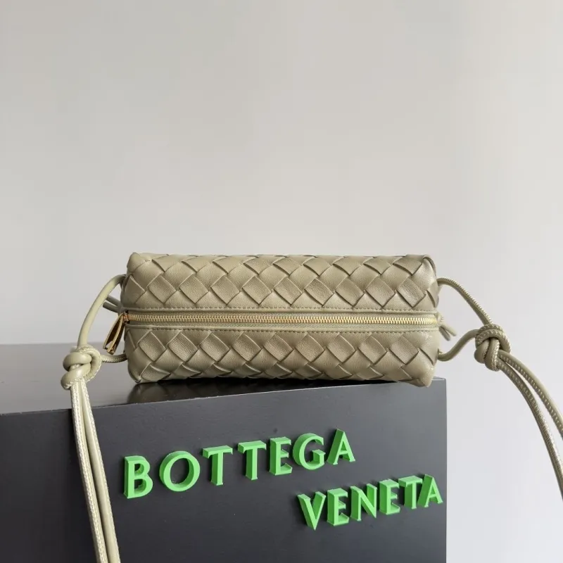 Bottega Veneta Sage Intrecciato Crossbody Bag 63 - Image 4