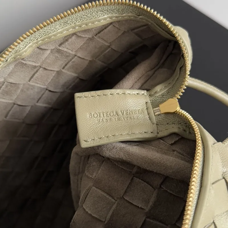 Bottega Veneta Sage Intrecciato Crossbody Bag 63 - Image 8