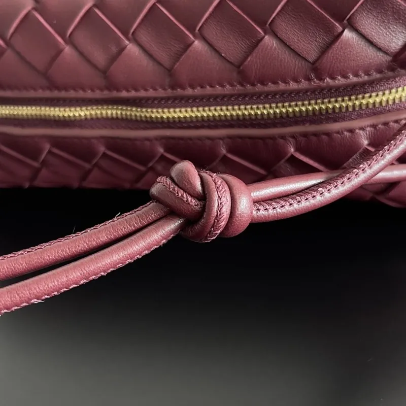 Bottega Veneta Burgundy Woven Crossbody Bag - Image 8