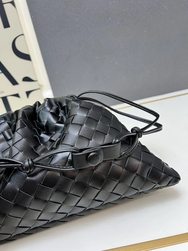 BV S06006 Black Woven Leather Satchel Bag Size 23x32x1 - Image 6