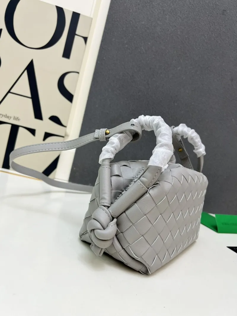 BV Gray Woven Satchel Bag S04003 - Image 4