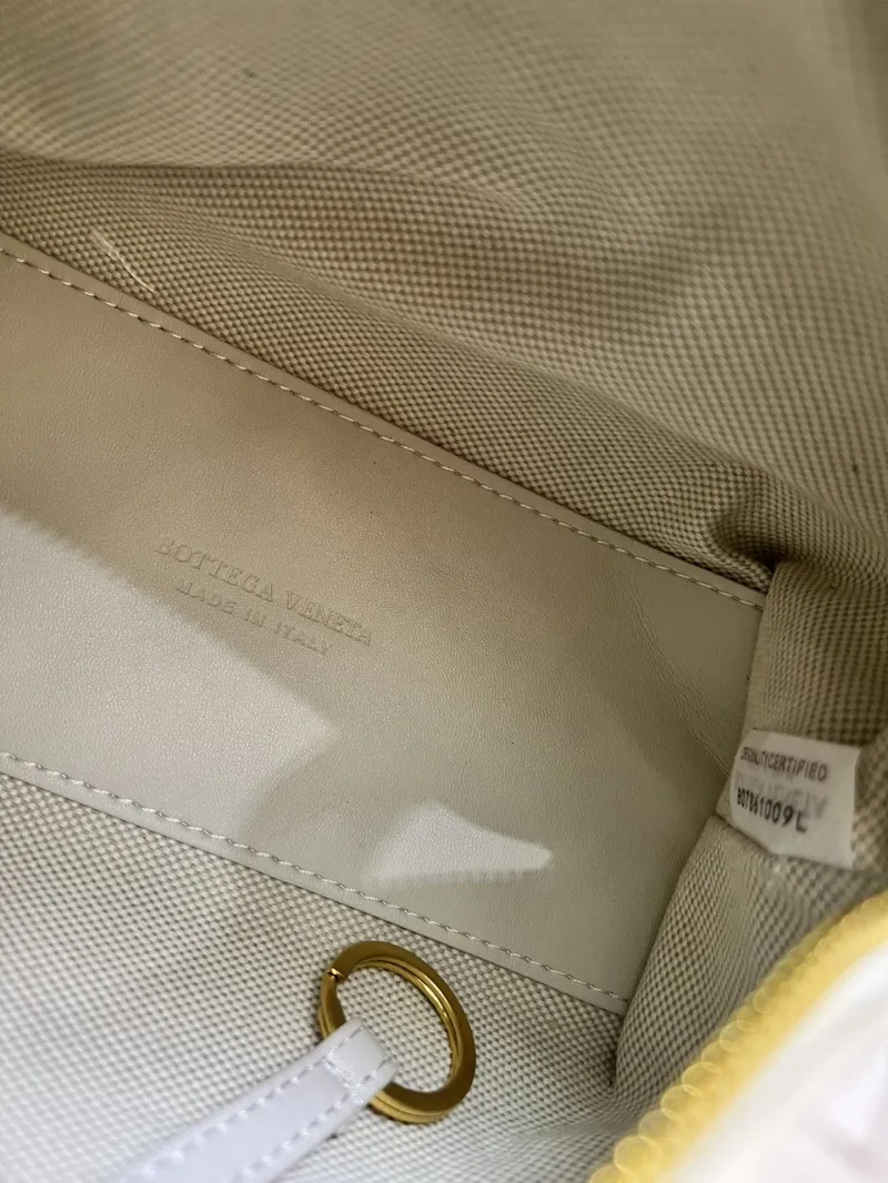 White BV Woven Satchel Bag S04003 - Image 9