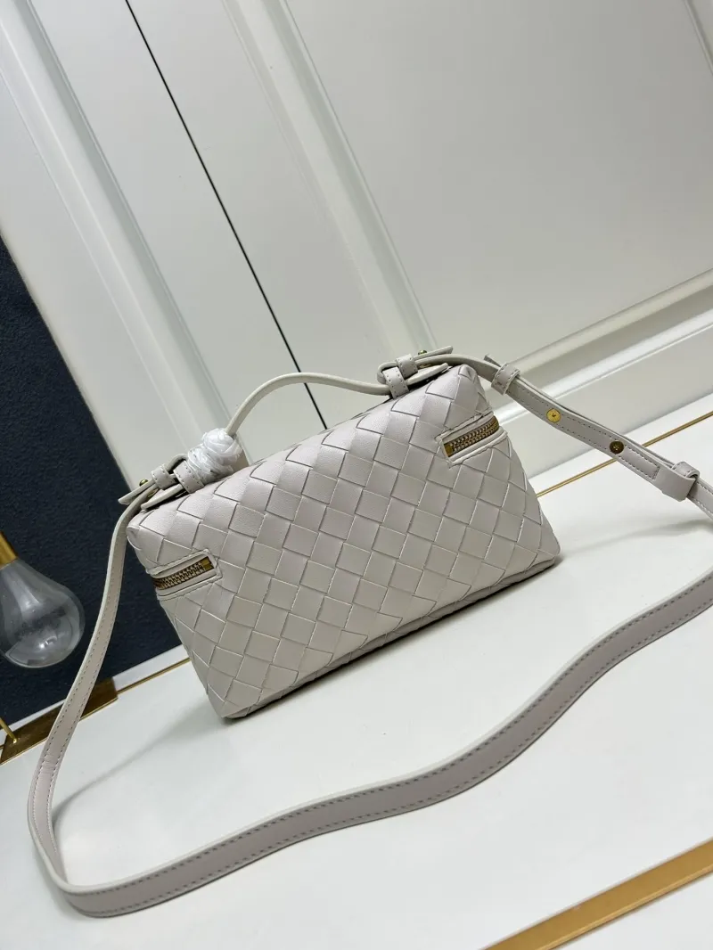 BV Light Gray Woven Satchel Bag S04002 - Image 3