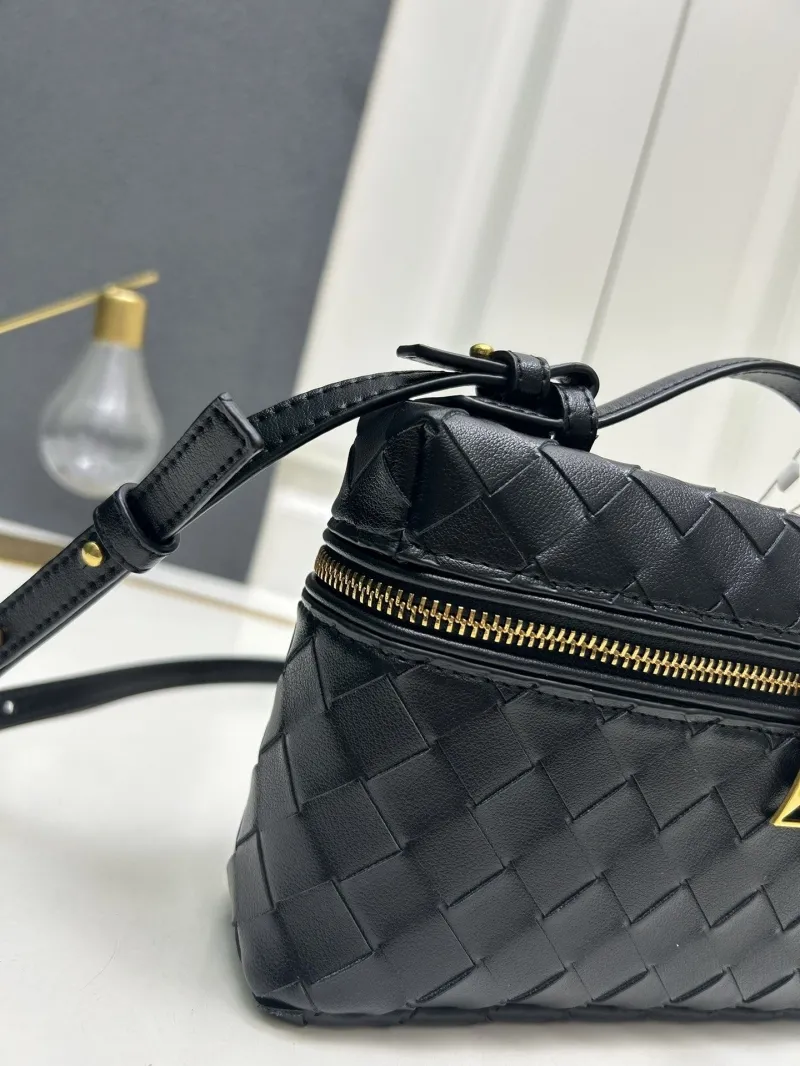 BV Black Woven Crossbody Satchel S04002 - Image 6