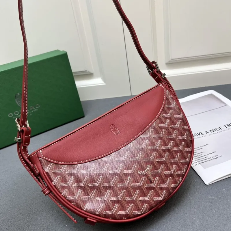 Goyard Burgundy Saddle Crossbody Bag - Image 6