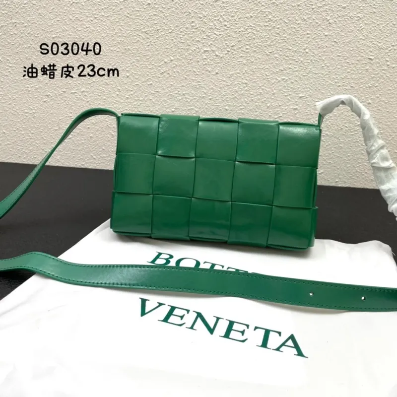 Alternative view of Bottega Veneta Green Leather Satchel Bag S03040 23cm