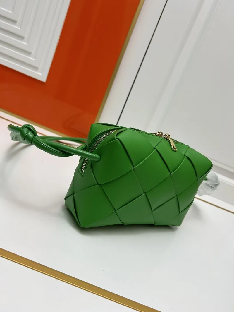 BV Green Woven Satchel Bag S002 - Image 3