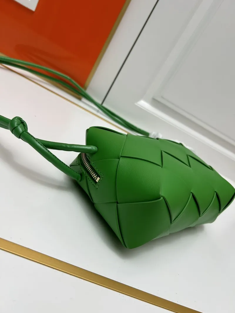 BV Green Woven Satchel Bag S002 - Image 5