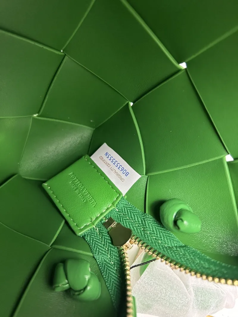 BV Green Woven Satchel Bag S002 - Image 9
