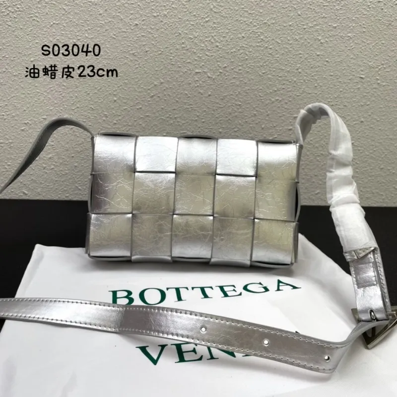 Bottega Veneta Silver Woven Satchel Bag S03040 23cm - Image 3